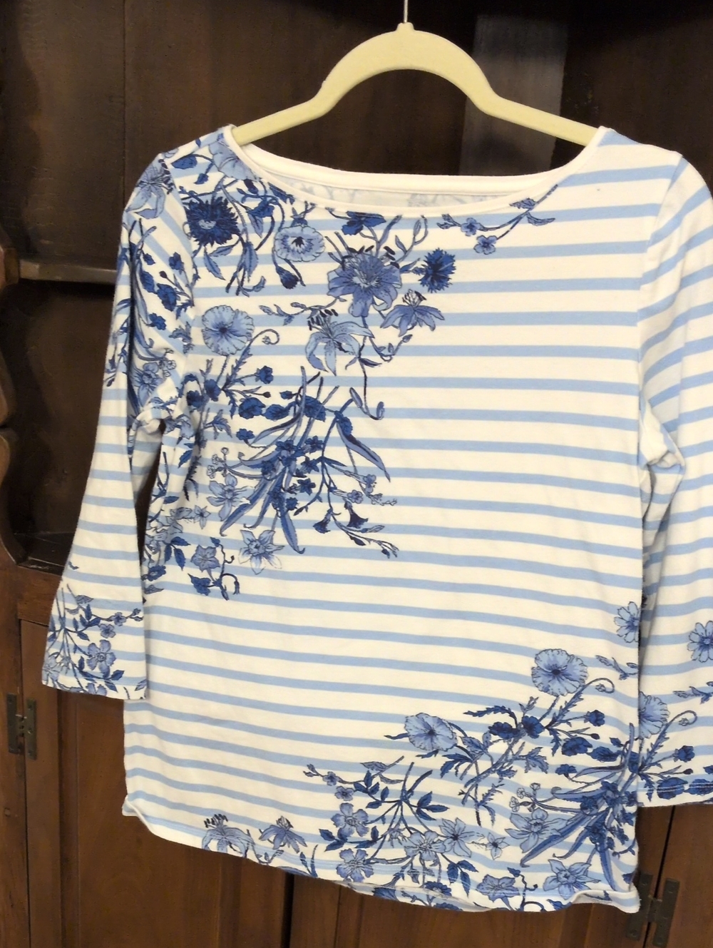 Talbots Siz Medium Blue & White Striped Floral Boatneck 3/4 Sleeve Tee